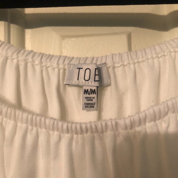 Off the Shoulder Shirt - Picture 2 of 2